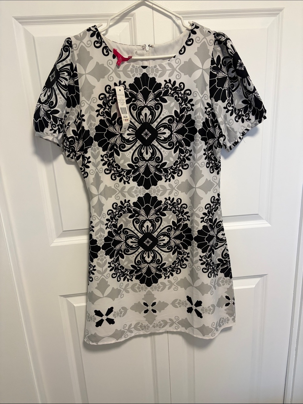 2 for $30 - long tall sally - Black & Gray Printed Short Sleeve Tunic Dress